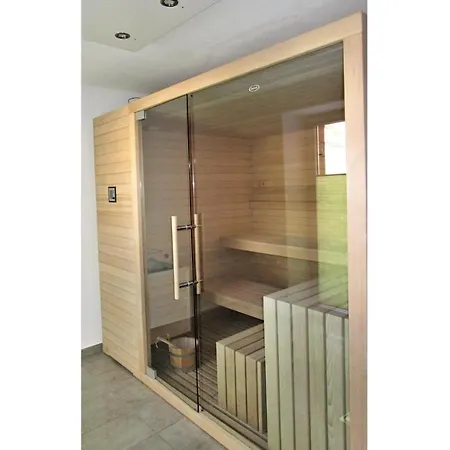 Eight-bedroom Holiday In Eisenerz